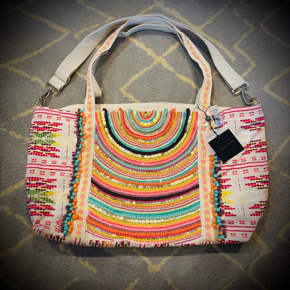 🆕 America & Beyond Embellished Tote Bag - Picture 6 of 9